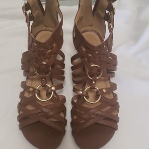 Low wedge sandle
